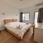 Vega Apartman Limassol
