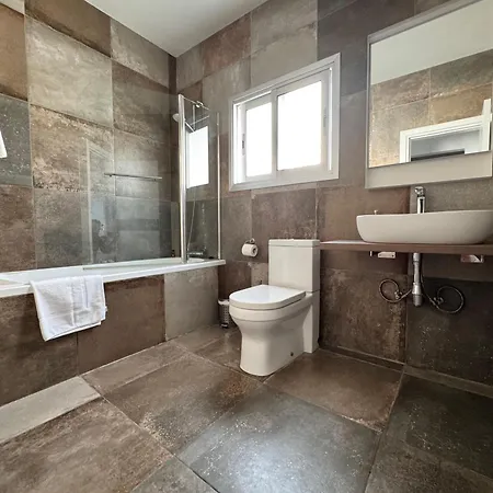 Vega Apartament Limassol